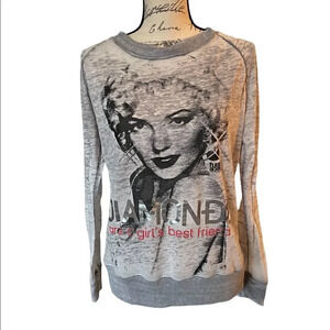 FLASH Back "Diamonds are a girls best friend" long sleeve gray shirt size small